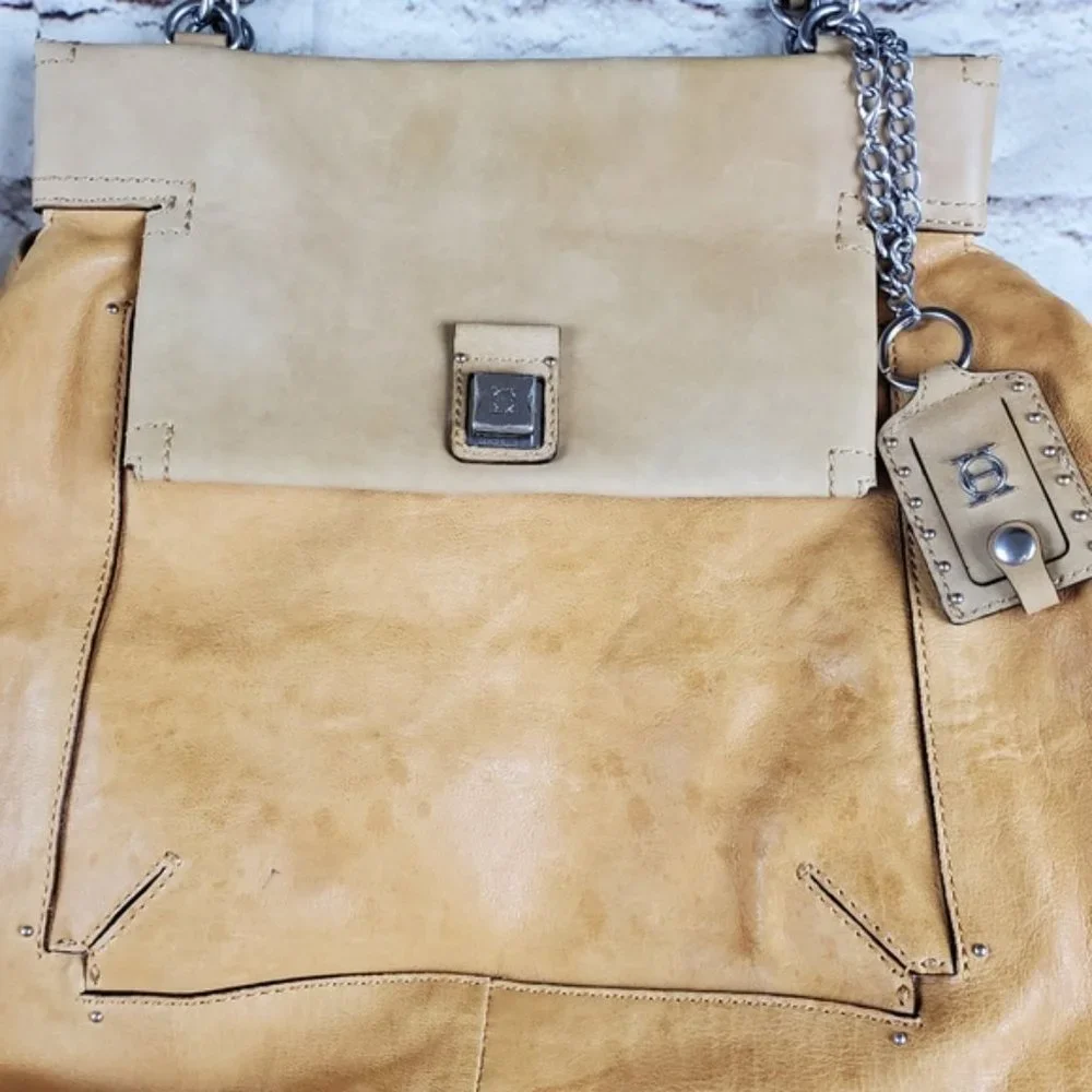 Olivia Harris Square Flap Shoulder Bag Purse Handbag Tan Leather Tote Classic